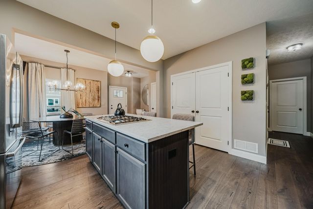 5228 Estuary Lane, 13B, Dublin, OH 43016
