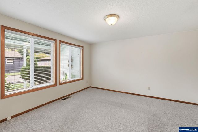 19235 SW Durell Ct, Beaverton, OR 97003