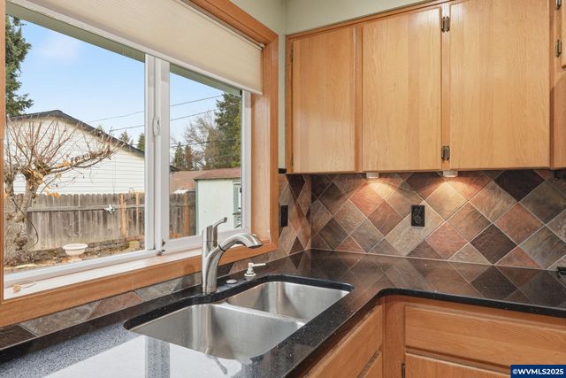 19235 SW Durell Ct, Beaverton, OR 97003