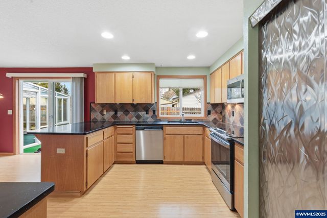 19235 SW Durell Ct, Beaverton, OR 97003