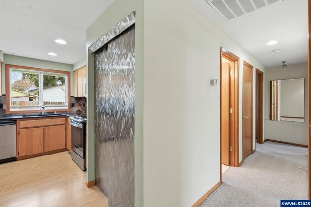 19235 SW Durell Ct, Beaverton, OR 97003