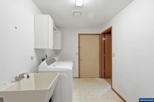 19235 SW Durell Ct, Beaverton, OR 97003