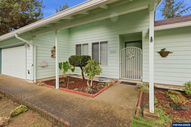 19235 SW Durell Ct, Beaverton, OR 97003