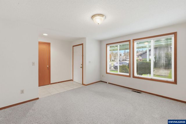 19235 SW Durell Ct, Beaverton, OR 97003