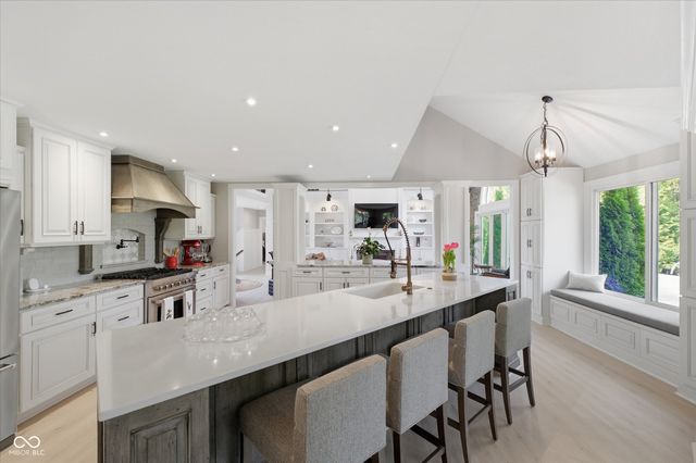 21187 Westbay Circle, Noblesville, IN 46062