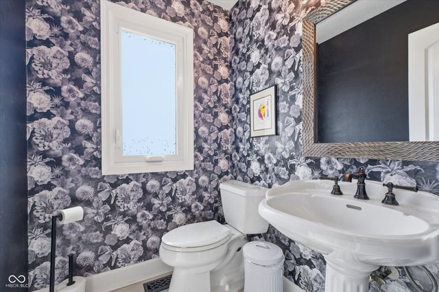 21187 Westbay Circle, Noblesville, IN 46062