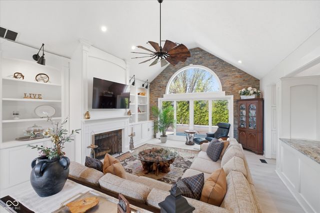 21187 Westbay Circle, Noblesville, IN 46062
