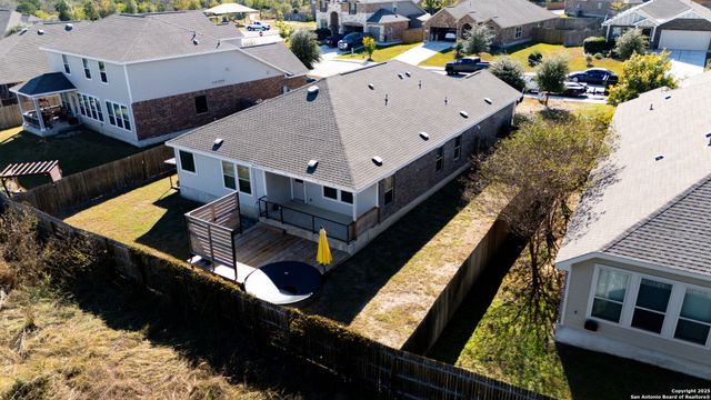 5677 Cross Over, New Braunfels, TX 78132