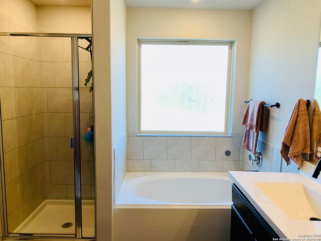 5677 Cross Over, New Braunfels, TX 78132