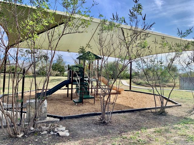 5677 Cross Over, New Braunfels, TX 78132