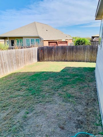 5677 Cross Over, New Braunfels, TX 78132