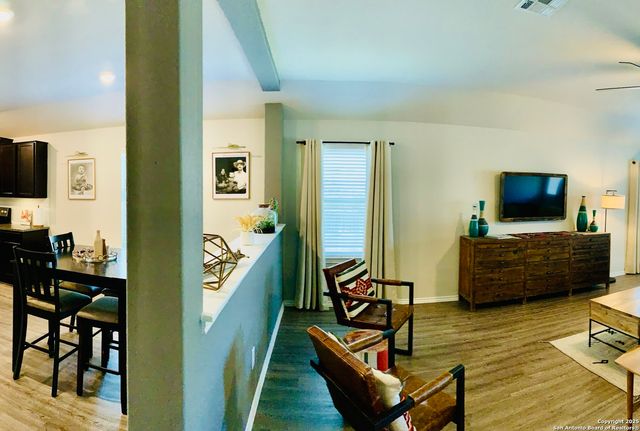 5677 Cross Over, New Braunfels, TX 78132