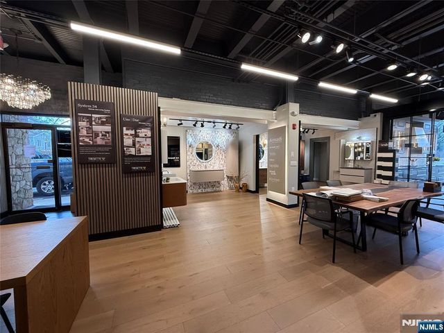 350 Madison Avenue, Cresskill, NJ 07626