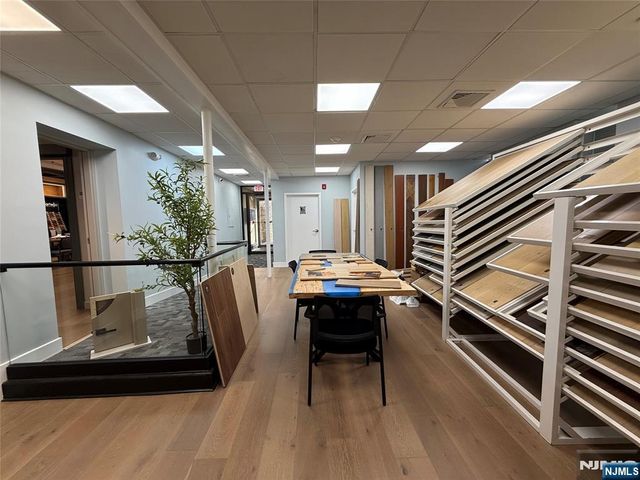 350 Madison Avenue, Cresskill, NJ 07626