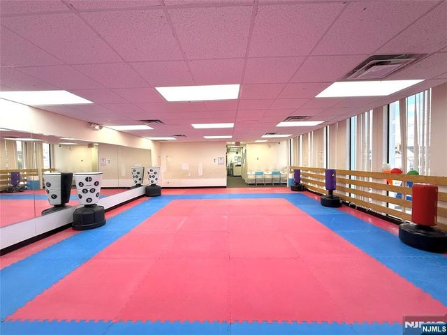 350 Madison Avenue, Cresskill, NJ 07626