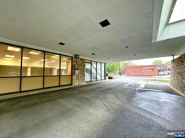 350 Madison Avenue, Cresskill, NJ 07626