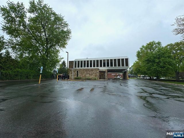 350 Madison Avenue, Cresskill, NJ 07626