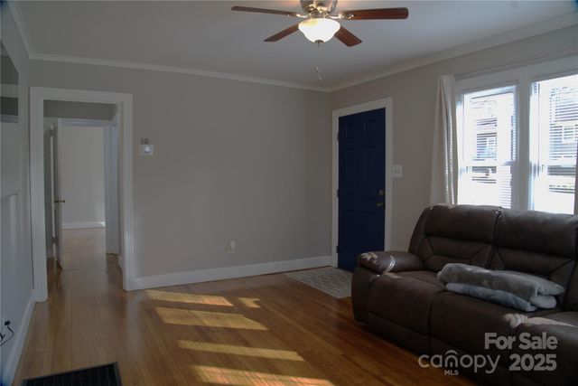 748 W 2nd Street, Lincolnton, NC 28092