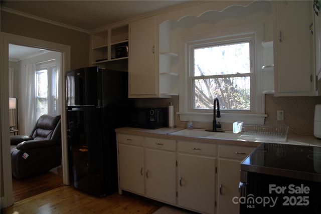 748 W 2nd Street, Lincolnton, NC 28092