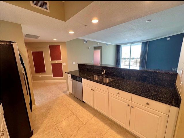800 N TAMIAMI TRAIL 506, Sarasota, FL 34236