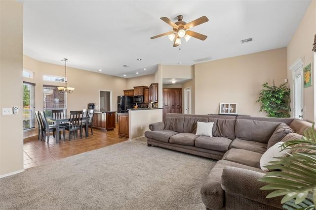 800 SW 161st Street, Oklahoma City, OK 73170