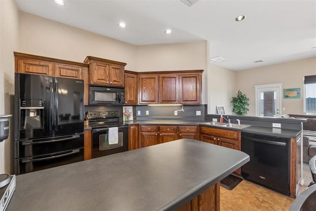 800 SW 161st Street, Oklahoma City, OK 73170