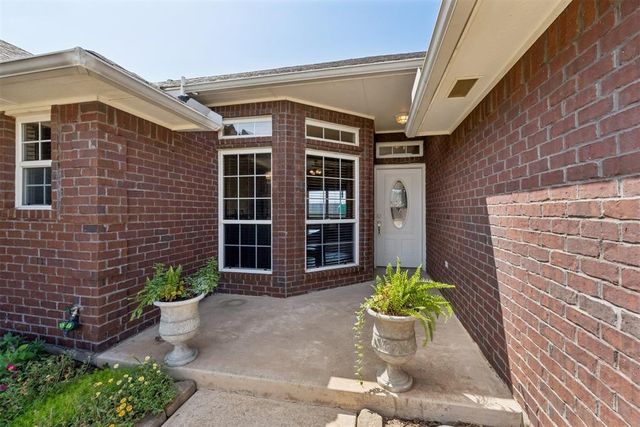 800 SW 161st Street, Oklahoma City, OK 73170