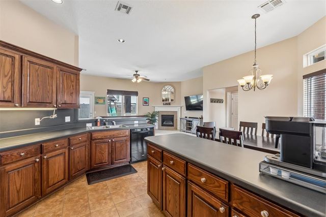 800 SW 161st Street, Oklahoma City, OK 73170