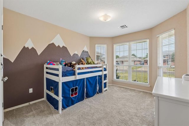 800 SW 161st Street, Oklahoma City, OK 73170