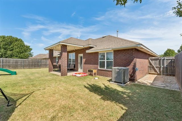 800 SW 161st Street, Oklahoma City, OK 73170