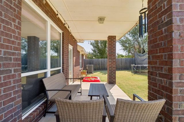 800 SW 161st Street, Oklahoma City, OK 73170