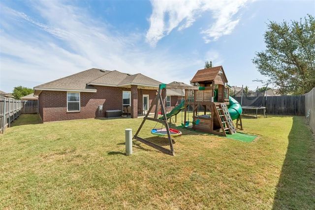 800 SW 161st Street, Oklahoma City, OK 73170
