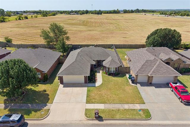 800 SW 161st Street, Oklahoma City, OK 73170