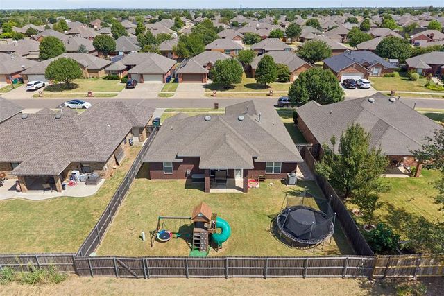 800 SW 161st Street, Oklahoma City, OK 73170