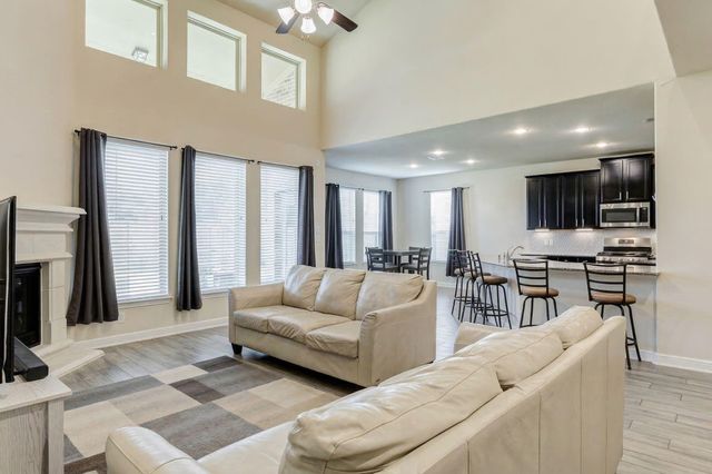 5319 Lauren Manor Drive, Brookshire, TX 77423