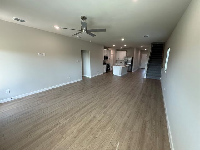 1233 Wolfsbane Drive, Lavon, TX 75166