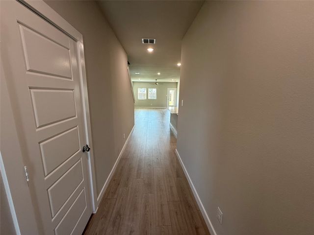 1233 Wolfsbane Drive, Lavon, TX 75166