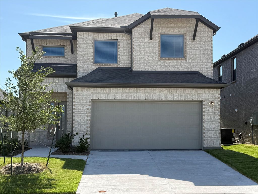 1233 Wolfsbane Drive, Lavon, TX 75166