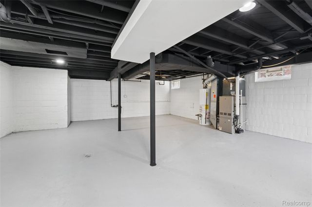2745 21st Street, Wyandotte, MI 48192