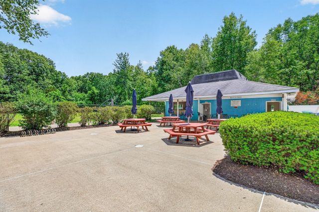 8 Beals Cove Rd K, Hingham, MA 02043