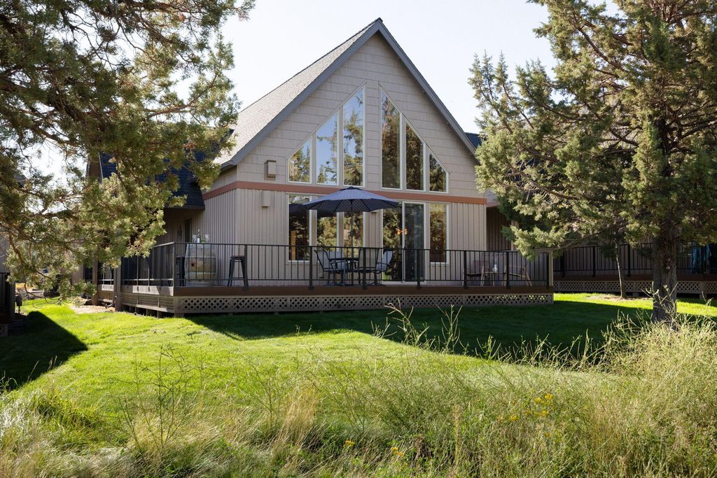 1471 Red Wing Loop, Redmond, OR 97756