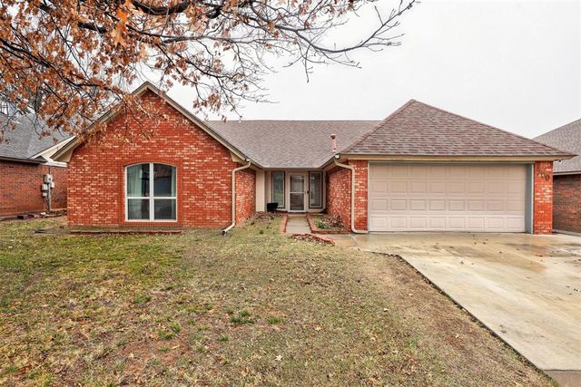 700 Greenfield Drive, Yukon, OK 73099
