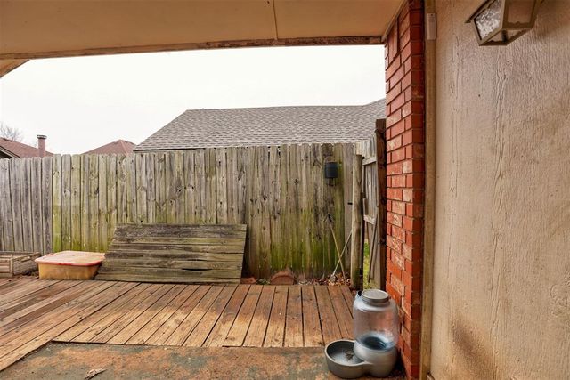 700 Greenfield Drive, Yukon, OK 73099