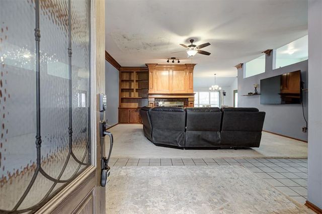 700 Greenfield Drive, Yukon, OK 73099