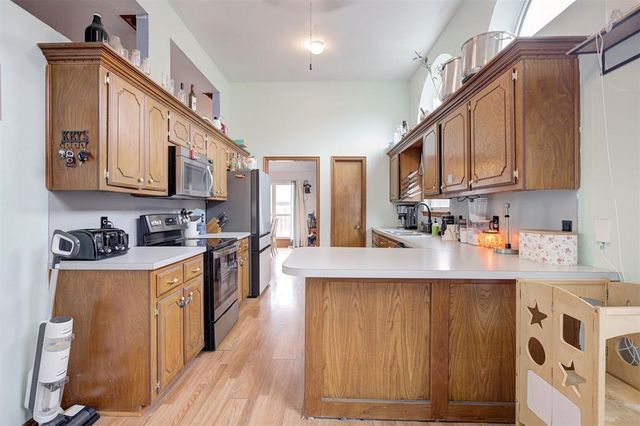 700 Greenfield Drive, Yukon, OK 73099