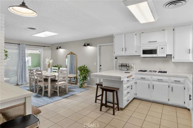 43717 Albeck Ave, Lancaster, CA 93536