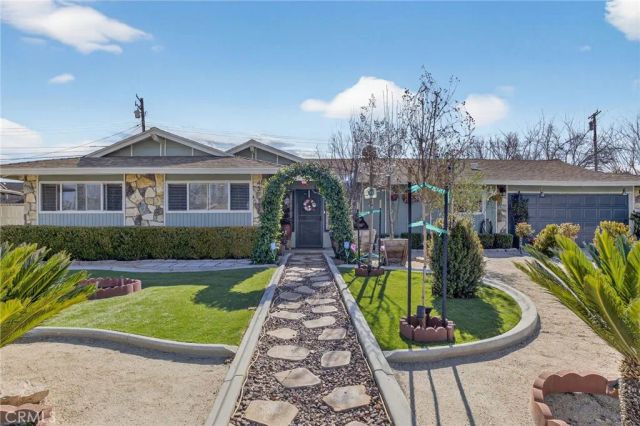 43717 Albeck Ave, Lancaster, CA 93536