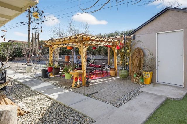 43717 Albeck Ave, Lancaster, CA 93536