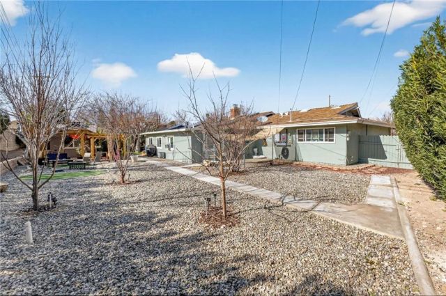 43717 Albeck Ave, Lancaster, CA 93536