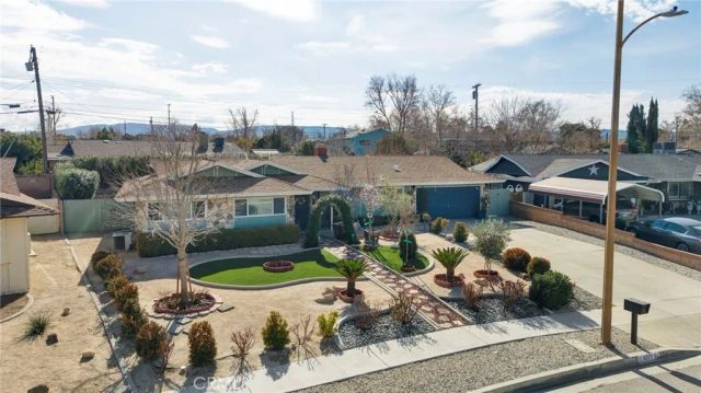 43717 Albeck Ave, Lancaster, CA 93536